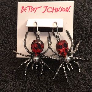 Betsey  Johnson Halloween Spider Drop Earrings New
